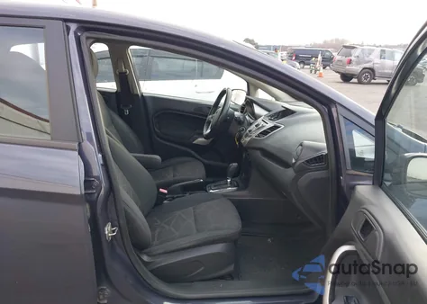 2013 Ford Fiesta Se z USA, uszkodzony, nr VIN 3FADP4BJ2DM167849